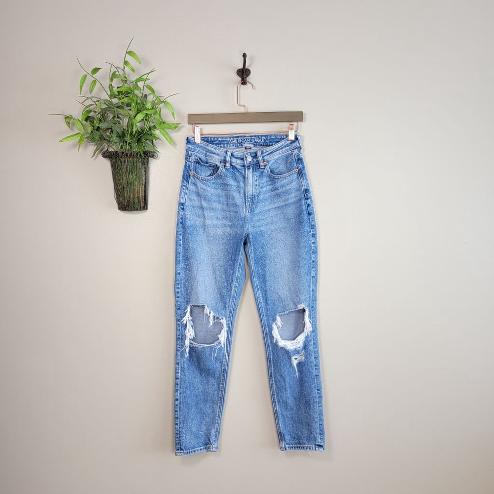 American Eagle Mom Jeans Tapered Leg Hi Rise Ripped Destroyed Medium Blue AE 2
